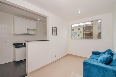 Sala de apartamento para alugar com 2 quartos, 50m² em Humaitá, Porto Alegre