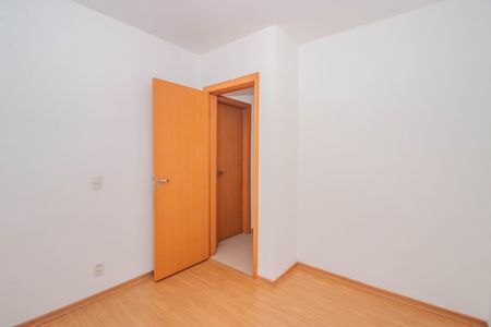Quarto 1 de apartamento para alugar com 2 quartos, 50m² em Humaitá, Porto Alegre