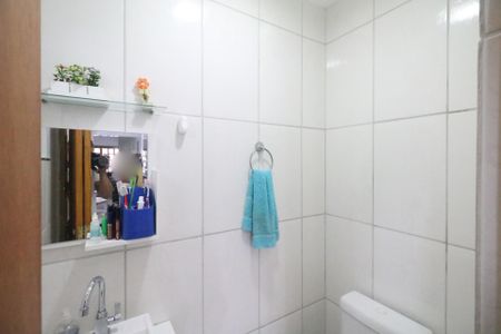 Casa à venda com 71m², 3 quartos e 1 vagaLavabo