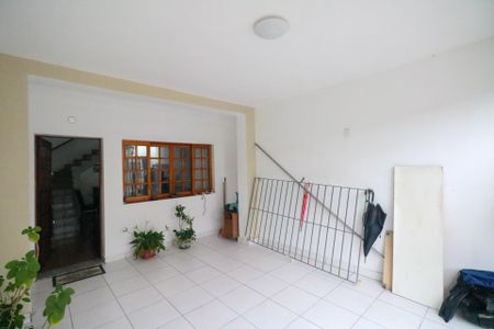 Casa à venda com 71m², 3 quartos e 1 vagaGaragem