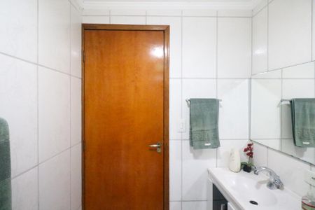 Casa à venda com 71m², 3 quartos e 1 vagaBanheiro 