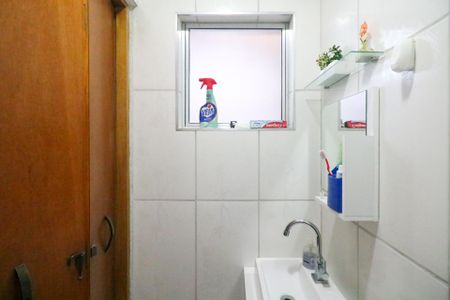 Casa à venda com 71m², 3 quartos e 1 vagaLavabo