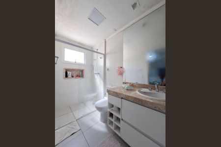 Apartamento à venda com 161m², 4 quartos e 3 vagas Apartamento à venda com 161m², 4 quartos e 3 vagasBanheiro Quarto 4