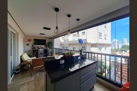 Apartamento à venda com 161m², 4 quartos e 3 vagas Apartamento à venda com 161m², 4 quartos e 3 vagasVaranda
