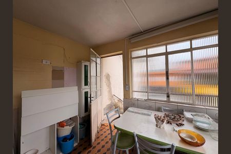 Casa à venda com 187m², 4 quartos e 2 vagasCozinha casa 2