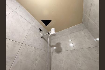 Casa à venda com 187m², 4 quartos e 2 vagasBanheiro casa 1