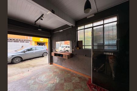 Casa à venda com 187m², 4 quartos e 2 vagasGalpão 1