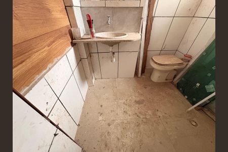 Casa à venda com 187m², 4 quartos e 2 vagasBanheiro casa 3