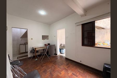 Casa à venda com 187m², 4 quartos e 2 vagasQuarto e sala casa 1