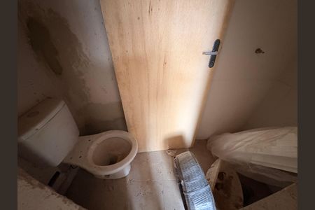 Casa à venda com 187m², 4 quartos e 2 vagasBanheiro casa 4