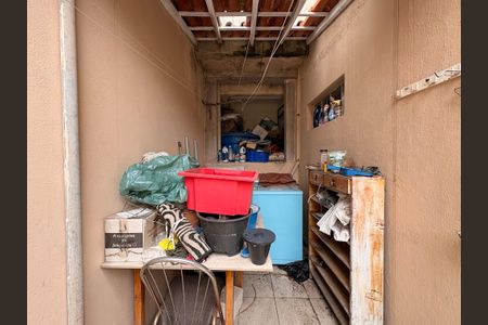 Casa à venda com 187m², 4 quartos e 2 vagasLavanderia / quintal casa 1