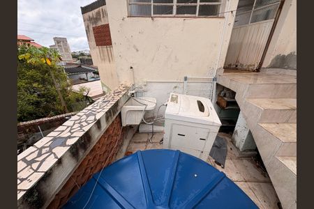 Casa à venda com 187m², 4 quartos e 2 vagasVaranda e lavanderia casa 2