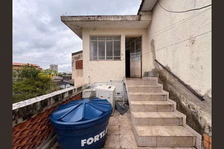Casa à venda com 187m², 4 quartos e 2 vagasVaranda e lavanderia casa 2