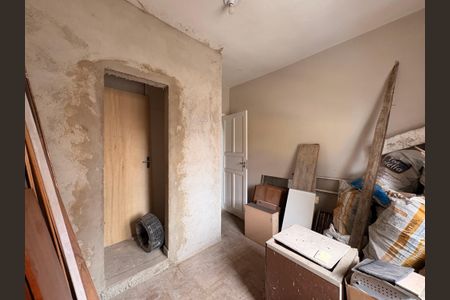 Casa à venda com 187m², 4 quartos e 2 vagasSala e quarto casa 4