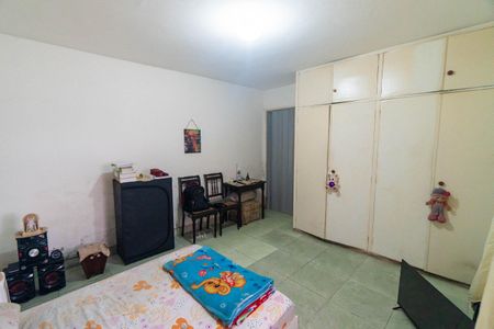 Suite de casa à venda com 2 quartos, 35m² em Jardim Itacolomi, São Paulo