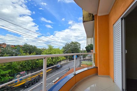 Casa à venda com 200m², 3 quartos e 2 vagas Casa à venda com 200m², 3 quartos e 2 vagasSacada - Suíte