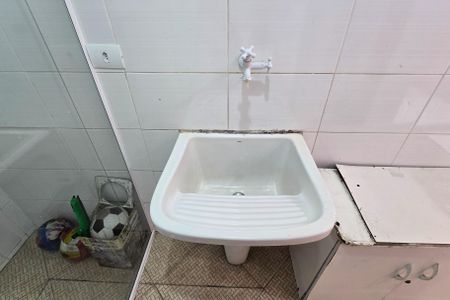 Casa à venda com 200m², 3 quartos e 2 vagas Casa à venda com 200m², 3 quartos e 2 vagasÁrea de Serviço