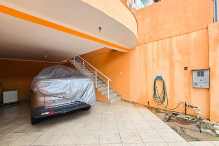 Casa à venda com 200m², 3 quartos e 2 vagas Casa à venda com 200m², 3 quartos e 2 vagasGaragem