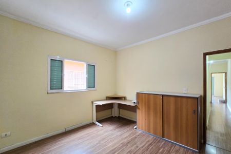 Casa à venda com 200m², 3 quartos e 2 vagas Casa à venda com 200m², 3 quartos e 2 vagasQuarto 1