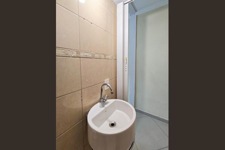 Casa à venda com 200m², 3 quartos e 2 vagas Casa à venda com 200m², 3 quartos e 2 vagasLavabo