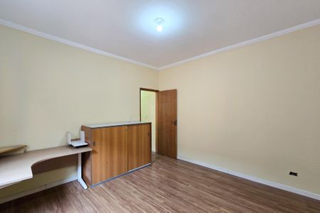 Casa à venda com 200m², 3 quartos e 2 vagas Casa à venda com 200m², 3 quartos e 2 vagasQuarto 1