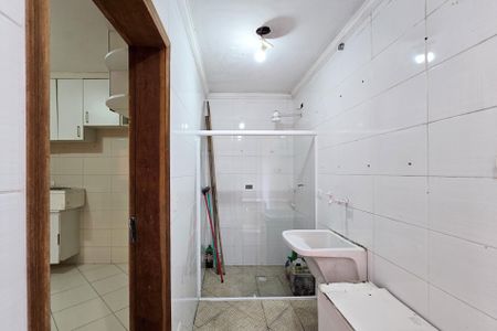 Casa à venda com 200m², 3 quartos e 2 vagas Casa à venda com 200m², 3 quartos e 2 vagasÁrea de Serviço