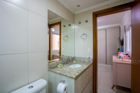 Apartamento à venda com 123m², 3 quartos e 3 vagasBanheiro do quarto 3