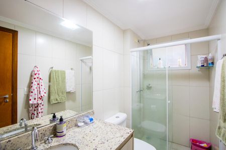 Apartamento à venda com 123m², 3 quartos e 3 vagasBanheiro do quarto 1