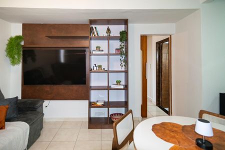 Apartamento à venda com 54m², 2 quartos e 1 vaga Apartamento à venda com 54m², 2 quartos e 1 vagaSala