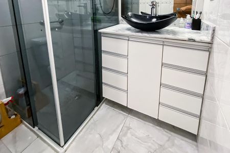 Apartamento à venda com 54m², 2 quartos e 1 vaga Apartamento à venda com 54m², 2 quartos e 1 vagaBanheira da Suíte