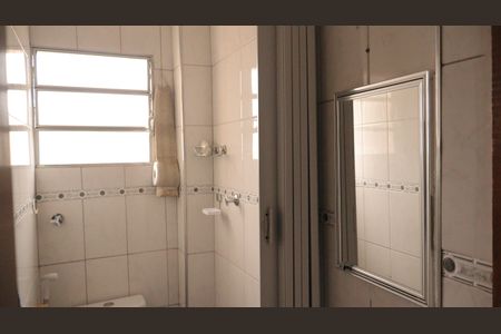 Banheiro de apartamento para alugar com 2 quartos, 52m² em Bela Vista, São Paulo