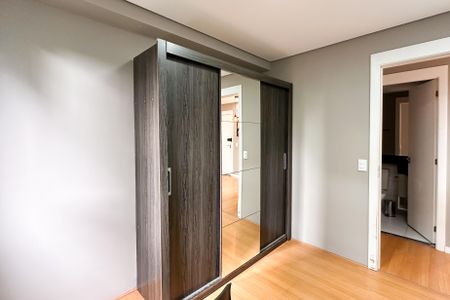 Quarto 1 de apartamento para alugar com 2 quartos, 40m² em Parque Bristol, São Bernardo do Campo