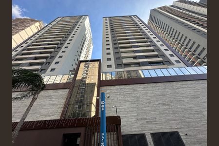 Apartamento para alugar com 70m², 2 quartos e 2 vagas Apartamento para alugar com 70m², 2 quartos e 2 vagasFachada