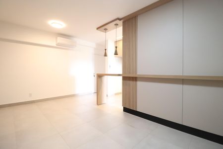 Sala de apartamento para alugar com 3 quartos, 115m² em Gávea, Uberlândia