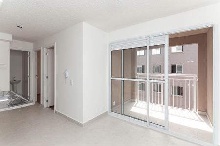Apartamento para alugar com 37m², 2 quartos e sem vaga Apartamento para alugar com 37m², 2 quartos e sem vagaSala