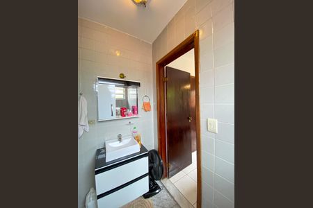 Casa à venda com 161m², 3 quartos e 3 vagasBanheiro da Suíte 2