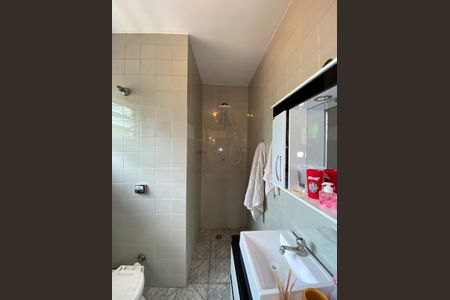 Casa à venda com 161m², 3 quartos e 3 vagasBanheiro da Suíte 2