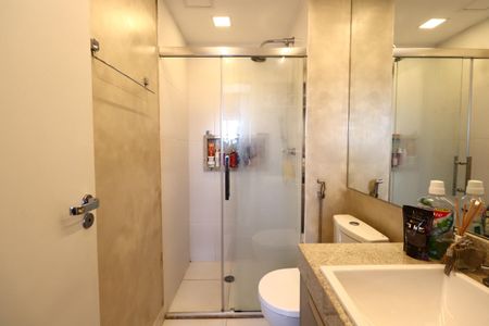 Apartamento à venda com 112m², 3 quartos e 2 vagasBanheiro da Suíte 3