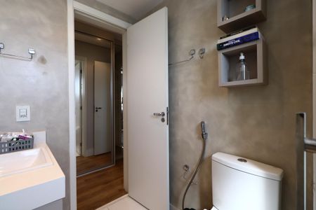 Apartamento à venda com 112m², 3 quartos e 2 vagasBanheiro da Suíte 2