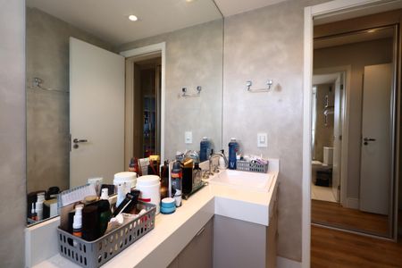 Apartamento à venda com 112m², 3 quartos e 2 vagasBanheiro da Suíte 2