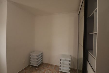 Casa para alugar com 70m², 1 quarto e 2 vagasQuarto