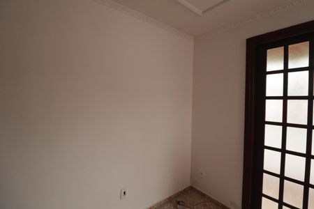 Sala de casa para alugar com 1 quarto, 70m² em Jardim Messina, Jundiaí
