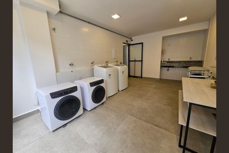 Studio para alugar com 30m², 1 quarto e sem vaga Studio para alugar com 30m², 1 quarto e sem vagaLavanderia