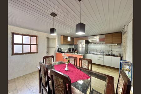 Sala de casa à venda com 3 quartos, 170m² em Canudos, Novo Hamburgo