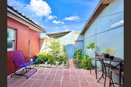 Casa à venda com 170m², 3 quartos e 1 vagaPátio