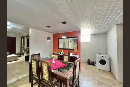 Sala de casa à venda com 3 quartos, 170m² em Canudos, Novo Hamburgo