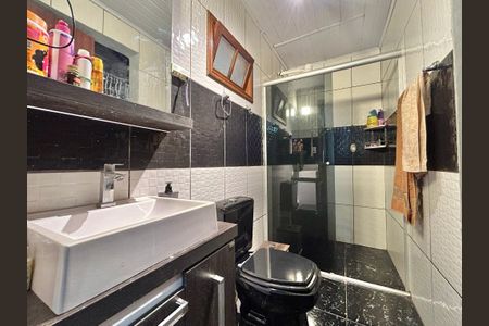 Casa à venda com 170m², 3 quartos e 1 vagaBanheiro