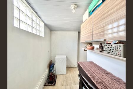 Casa à venda com 170m², 3 quartos e 1 vagaÁrea de Serviço