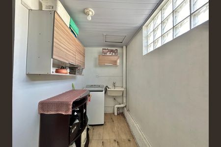 Casa à venda com 170m², 3 quartos e 1 vagaÁrea de Serviço