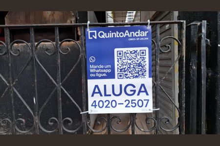 Casa para alugar com 80m², 2 quartos e sem vagaPlaca instalada 10/02/2026 QRCODE FPOT-709